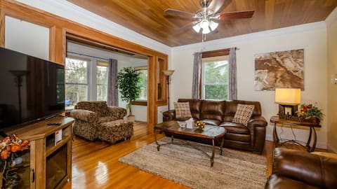 Renovated, luxurious  Downtown Ann Arbor home