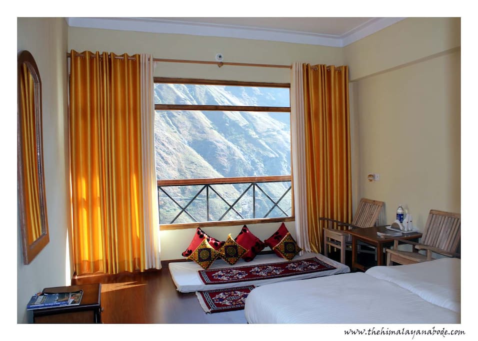 Himalayan Abode Super Dlx Room