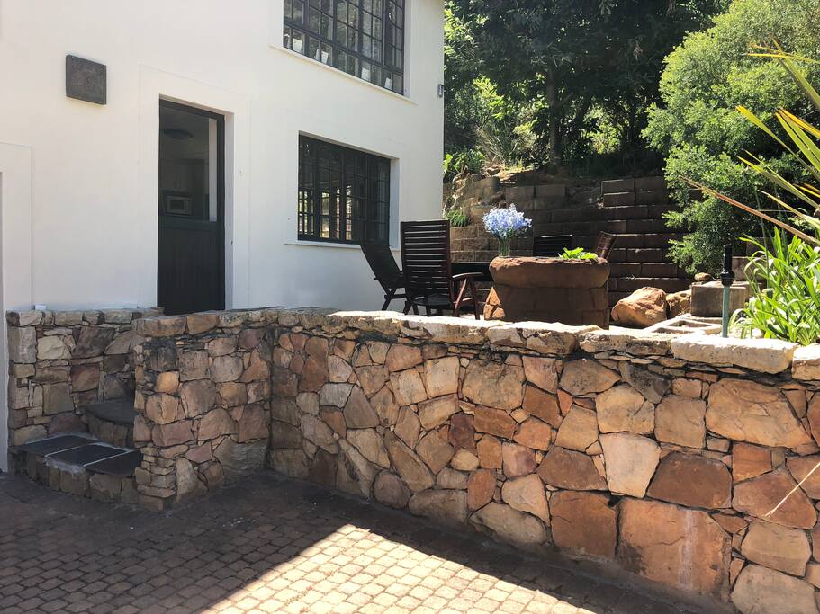 Entrance/ Outdoor Terrace