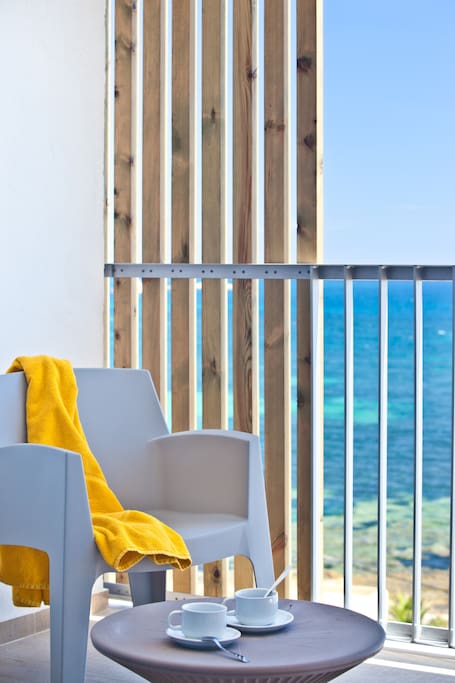 3-bedroom apt. sea view