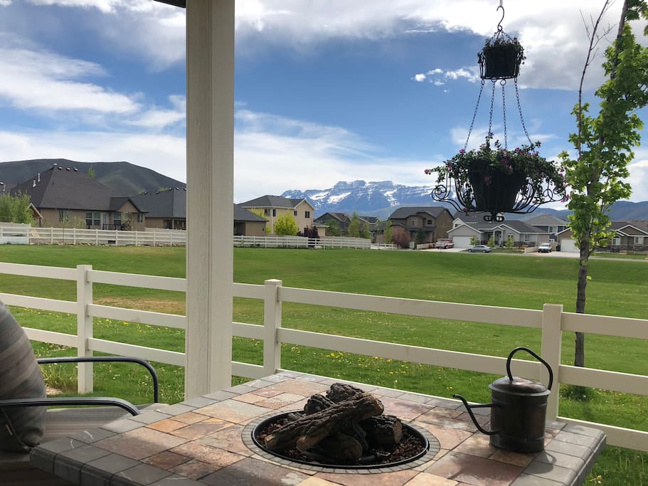 Relax while enjoying sunsets over Mount Timpanogos.