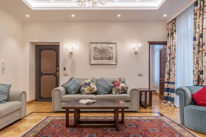 900 Apartments | Casa Veneto Pinciana | 10 pax max gallery image 5