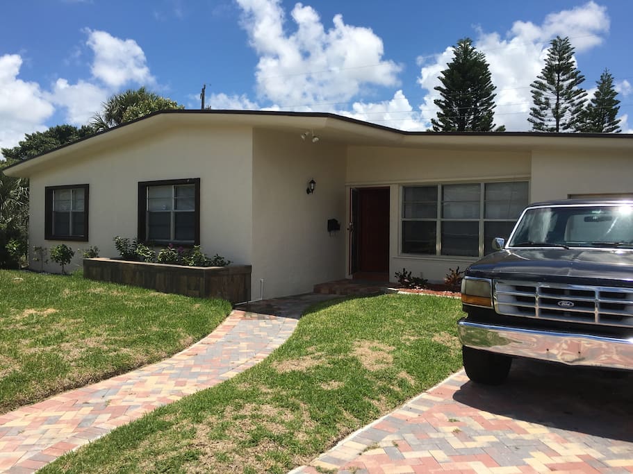 Garage & spacious parking available!