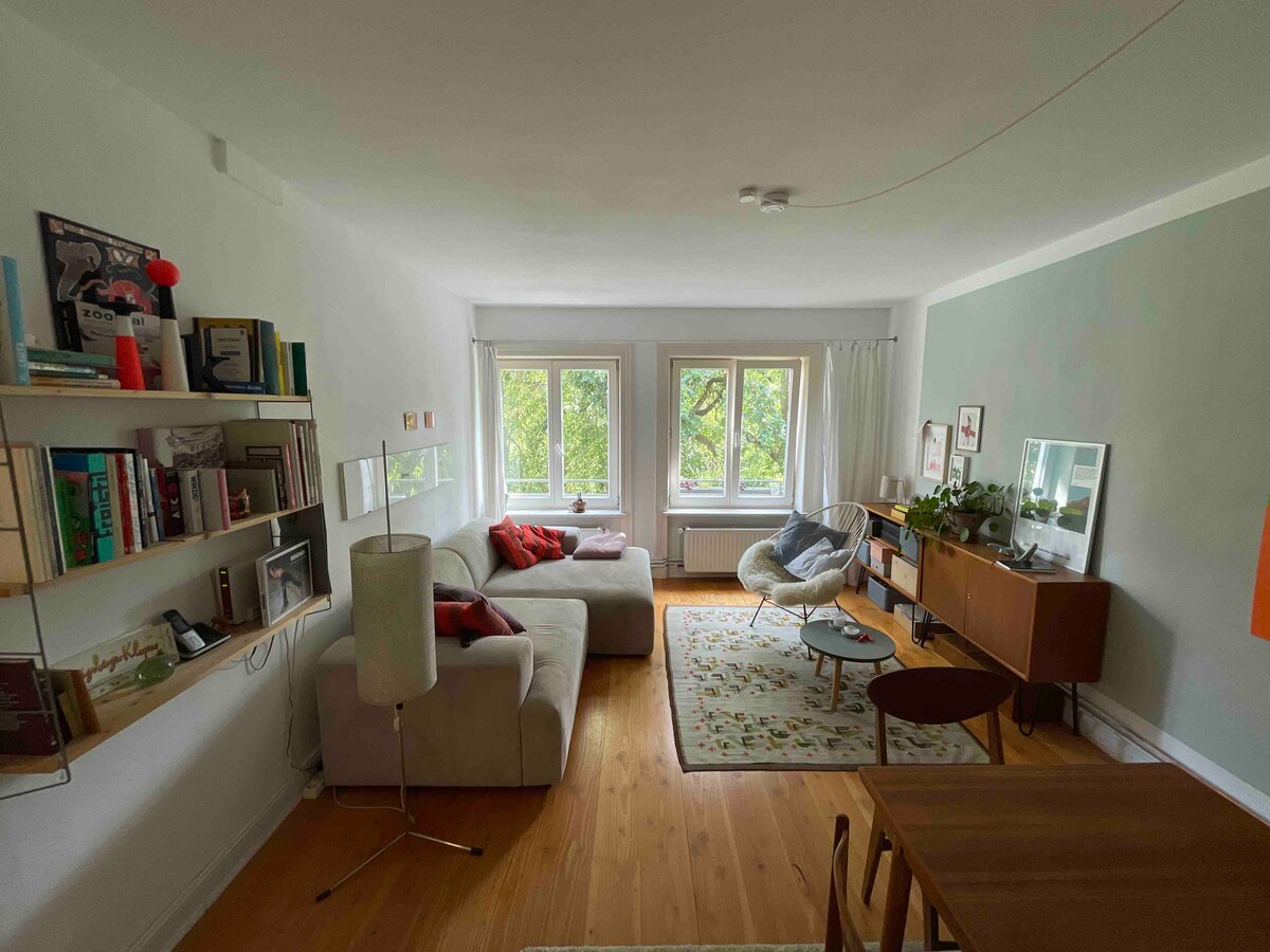 Top performing Airbnb: A nice apartment in Karoviertel in St. Pauli