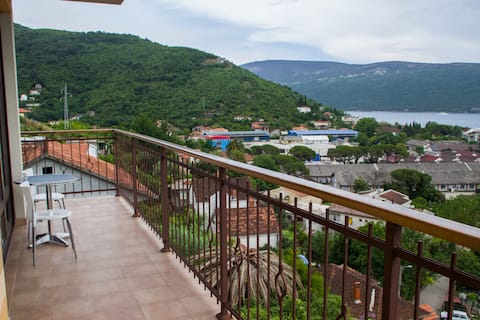 4-Star**** Newly Built Apartment with Sea Views #1