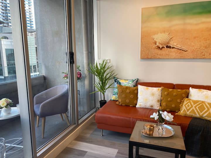 3bd2bt#opposite State Library#freeparking&tramzone - Melbourne