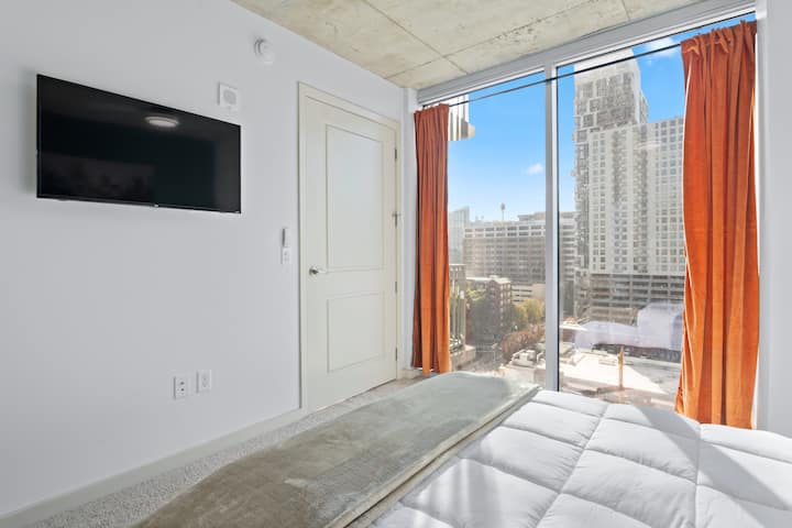 Exceptional view overlooking the city of Atlanta