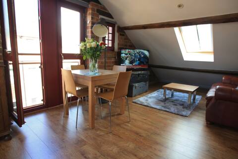 Top performing Airbnb: Victorian penthouse apartment with dock views in Gloucester