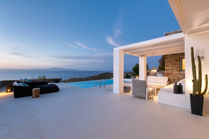 Villa Sandra Maria. Waterfront Luxury Villa