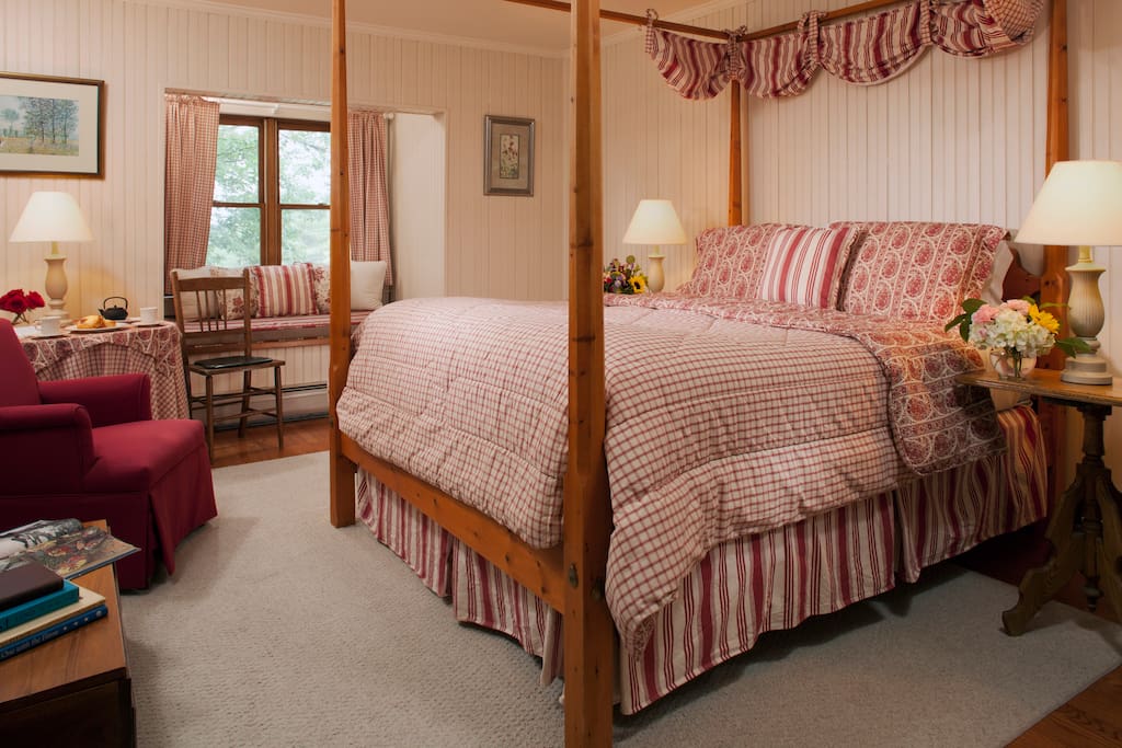 Lodge Room