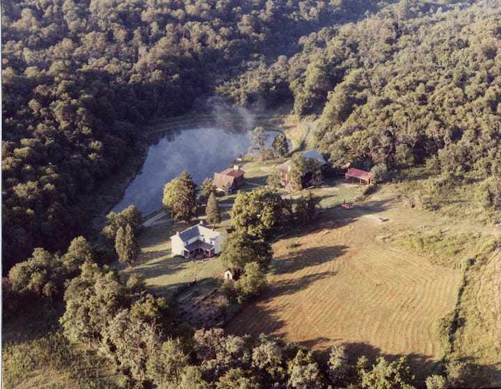 Burgettstown Vacation Rentals & Homes Pennsylvania, United States