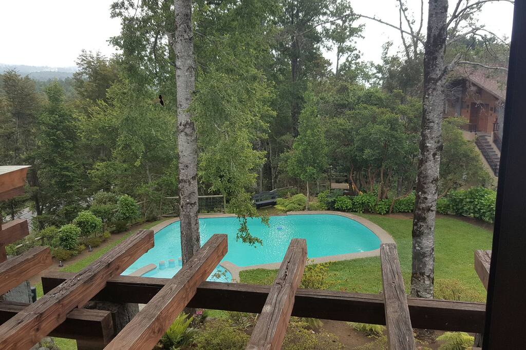 piscina del condominio