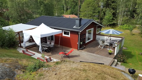 Cozy cottage on a nature plot in Trosa