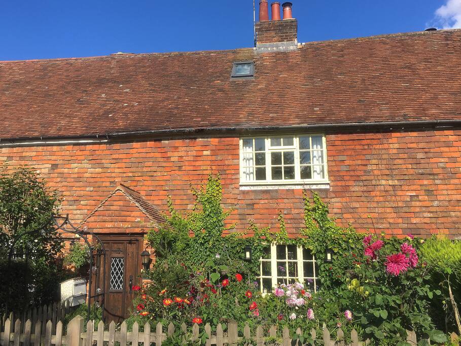 The 300-year old original oak timber-framed and Kent peg tile hung farm-worker's cottage