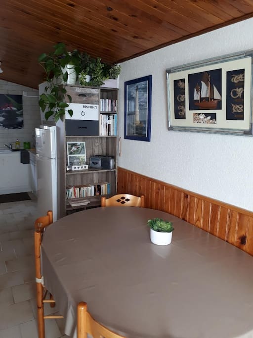 Salon