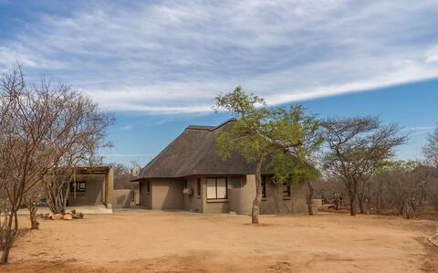 Bush Baby Haven | Self-Catering House | HWE