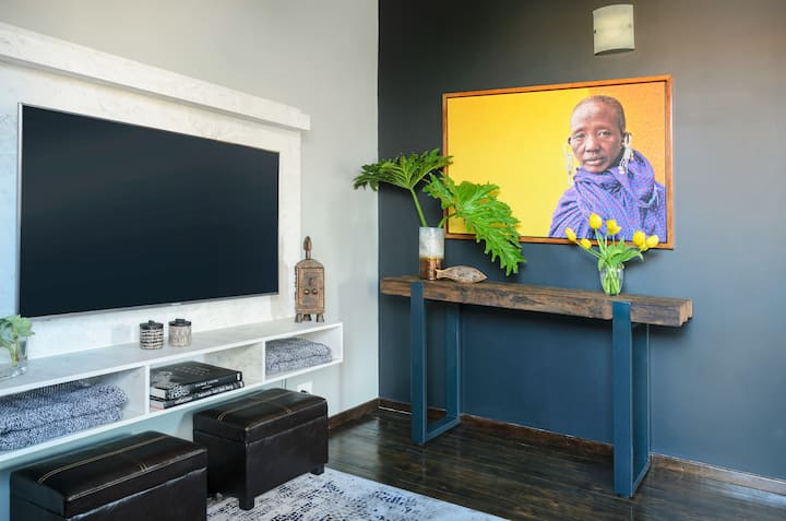 Designer Afropolitan Fourways Apartment - Lanseria