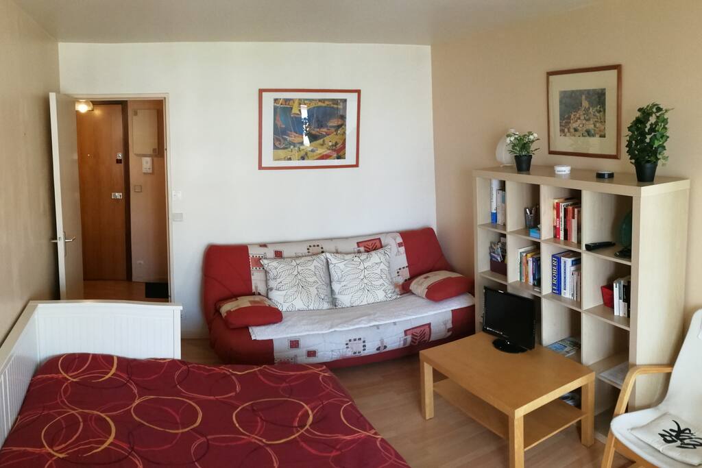 Salon - LIVING ROOM