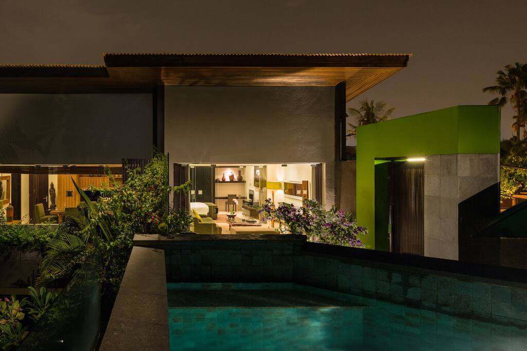 Plunge Pool