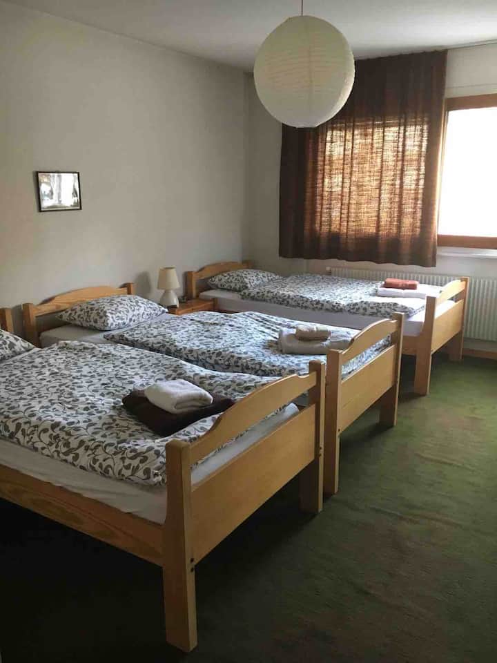 Dhomë gjumi 2