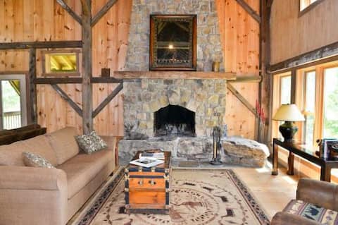 Grand Mountain Lodge - Beautiful, Must-See