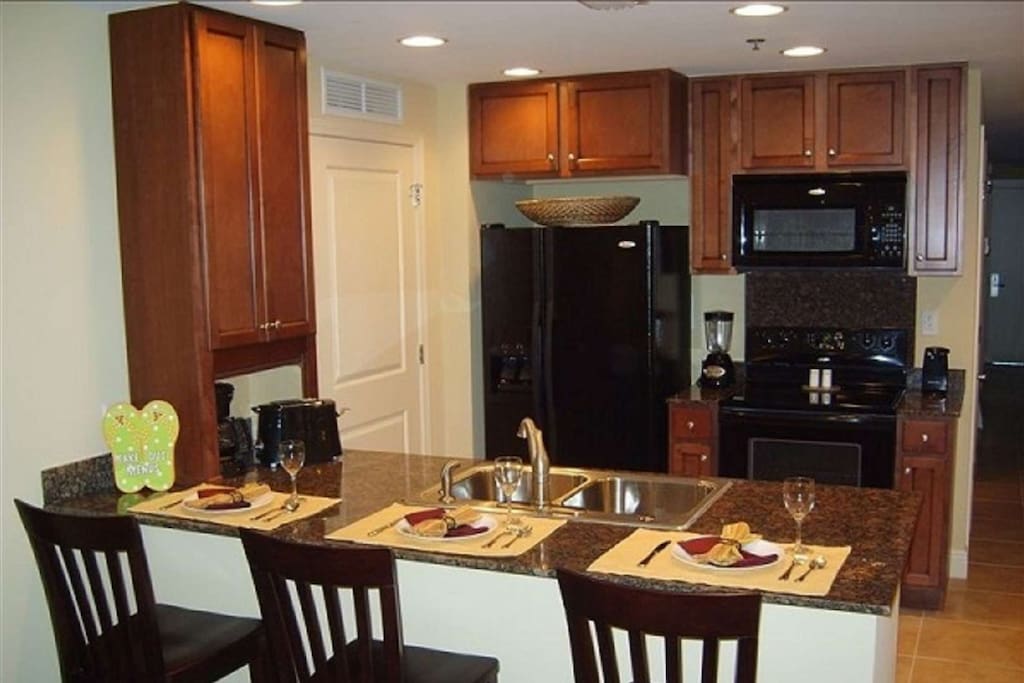 Granite counter tops with plenty of seating!