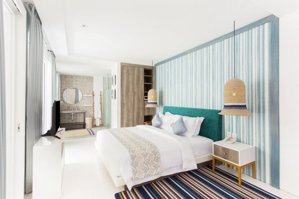 Guestroom with Private Pool