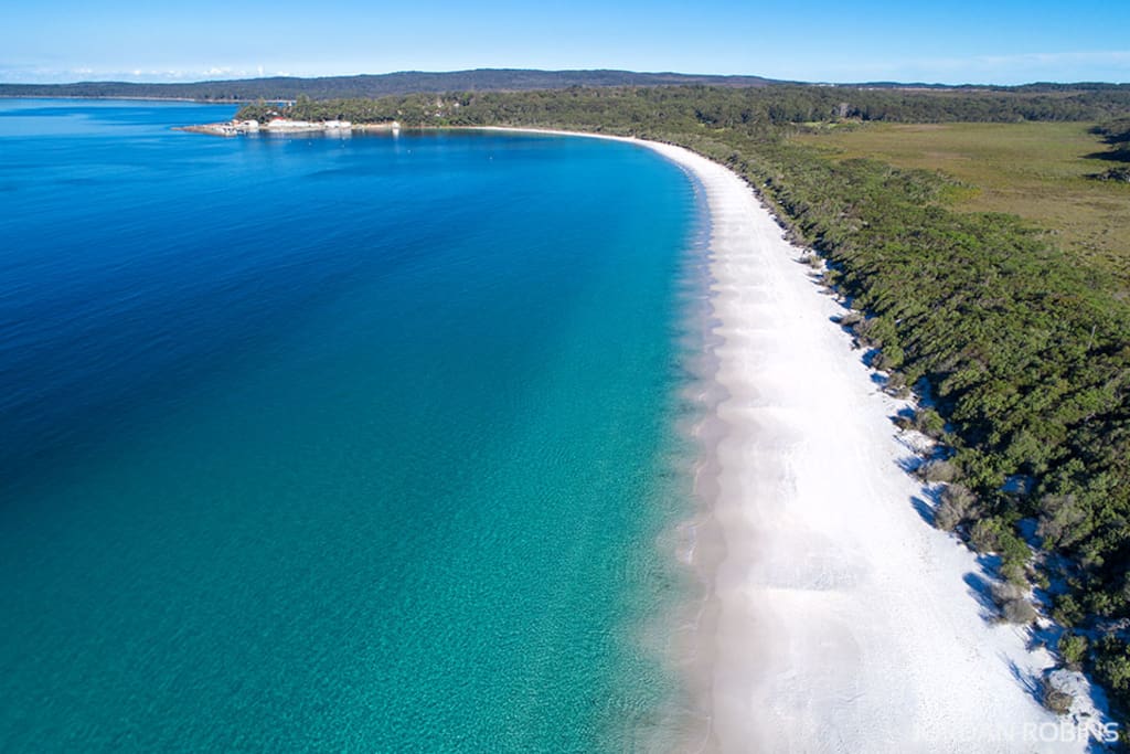 Beautiful Hyams Beach - Jordan Robins Photography