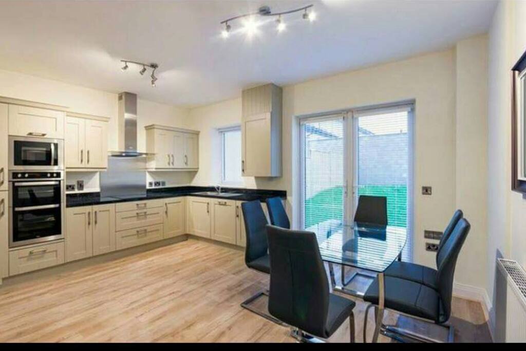 Room To Rent Near Dublin Airport Room To Rent Near Dublin Airport