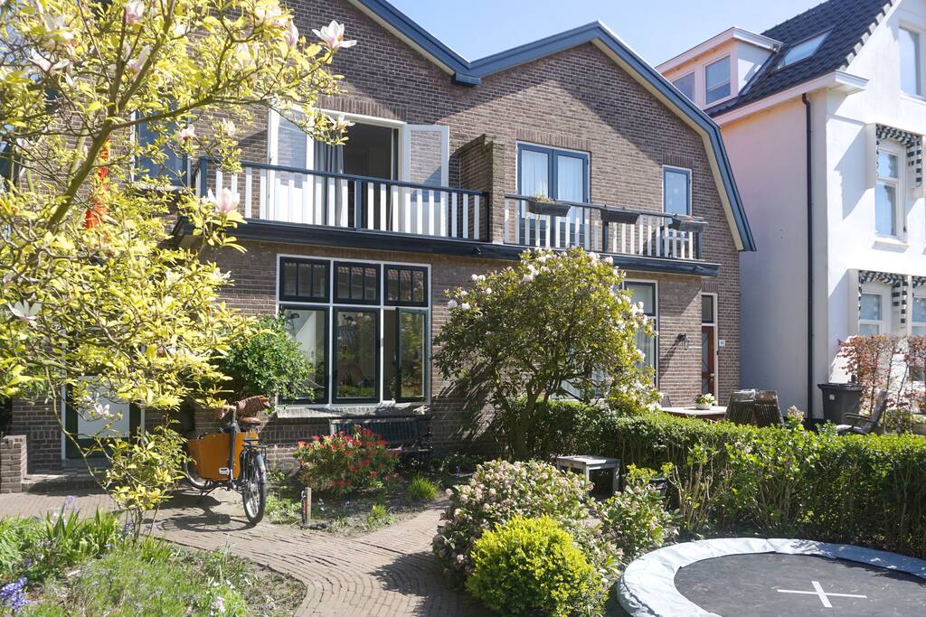 delightful house with front and back garden.