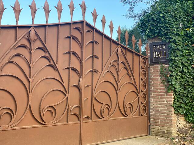 Casa Bali Costa Brava gallery image 2