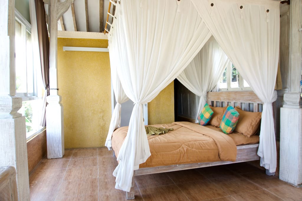 Light and airy private room