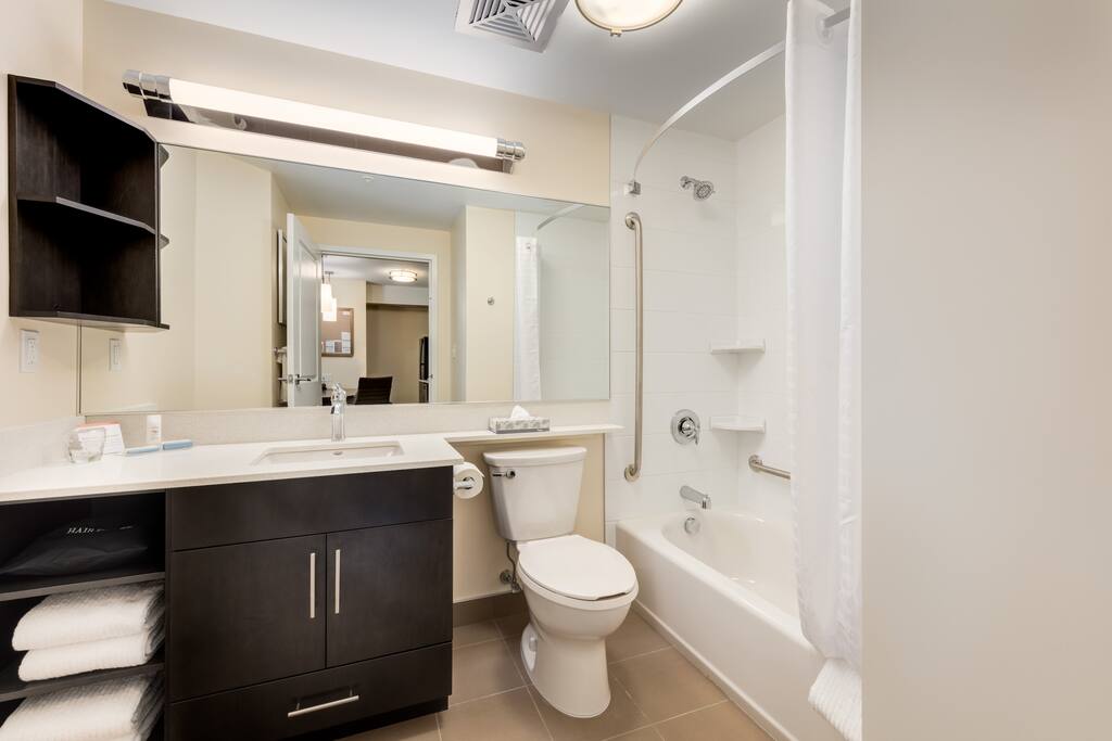 Private bathroom with shower/bathtub