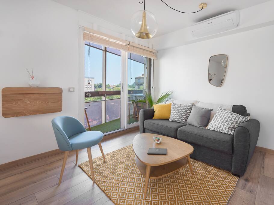Guest room