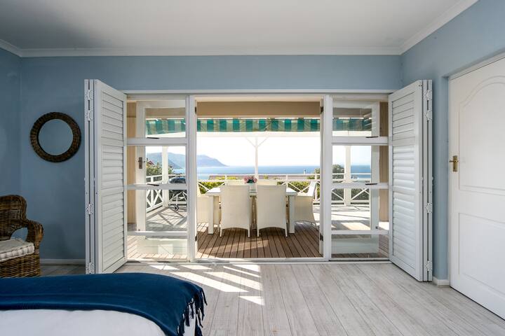 Dolphin Cottage in Simons Town gallery image 5