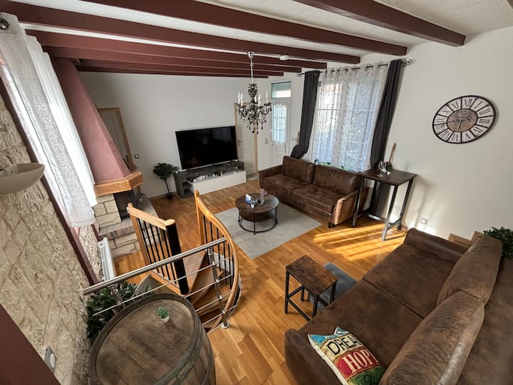 Villa V Paris Expo-3min Metro-8 Room/13bed Parking - Montreuil
