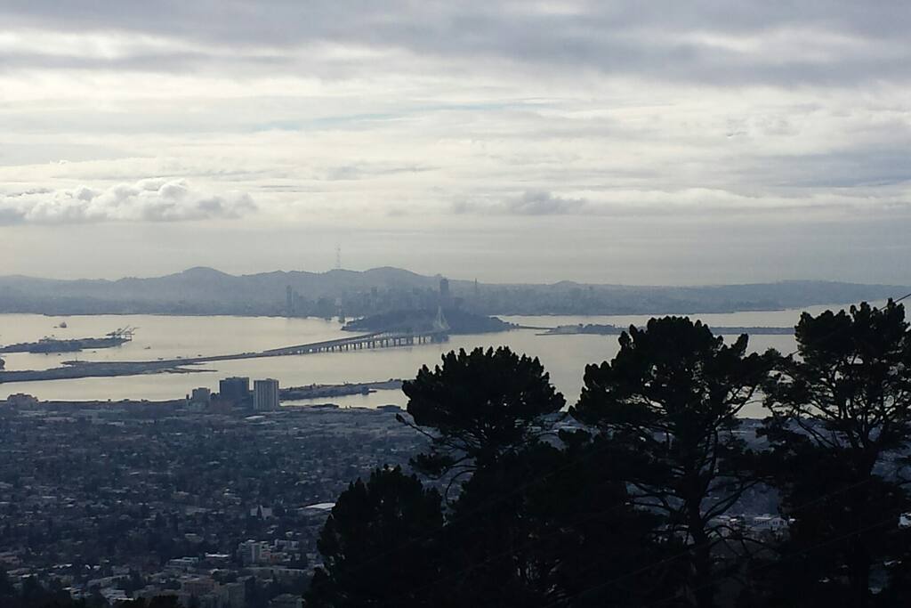 Grizzly peak view - 10 minutes drive around the back hills