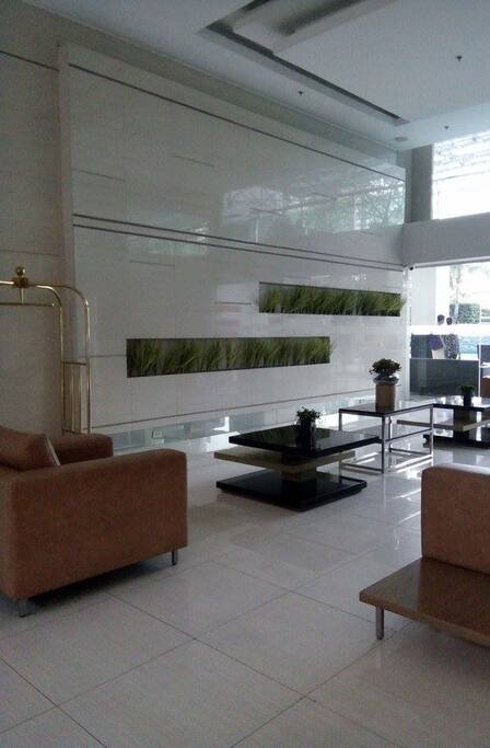 Lobby/Receiving Area