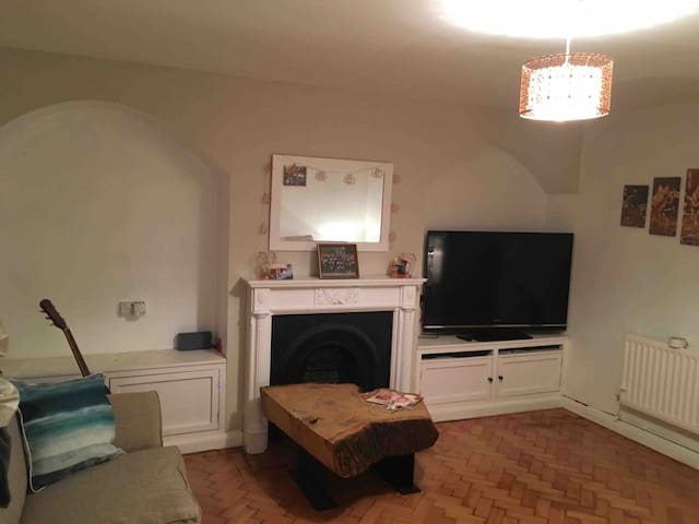 Large Bedroom- parking & private garden