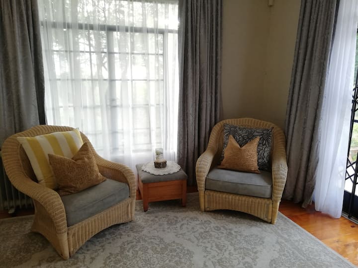Coucal Cottage - Hartbeespoort