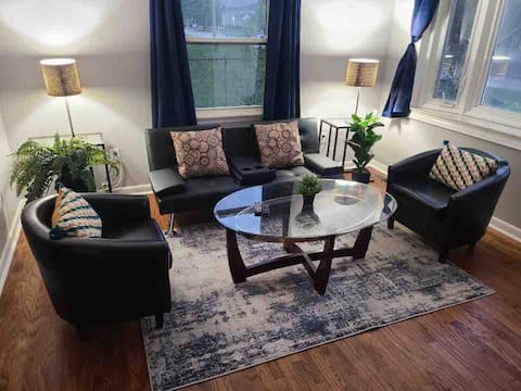 Cozy Home with Bonfire *30 mins from Detroit/AA