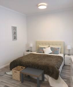 Download Apartamentos de 1 quarto em long beach ca Desktop Wallpaper