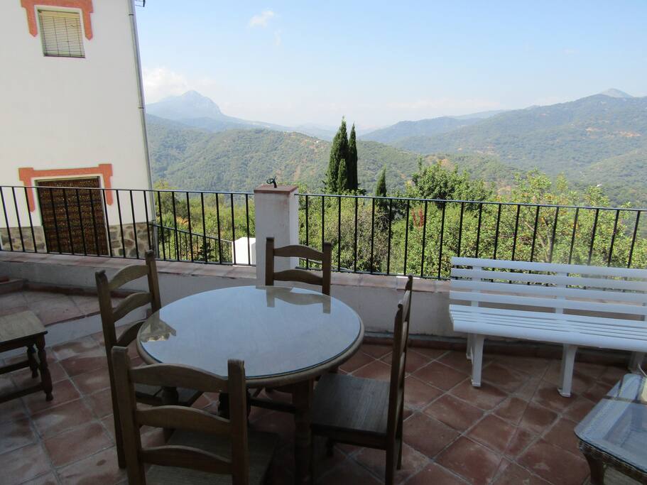 TERRAZA CON BARBACOA