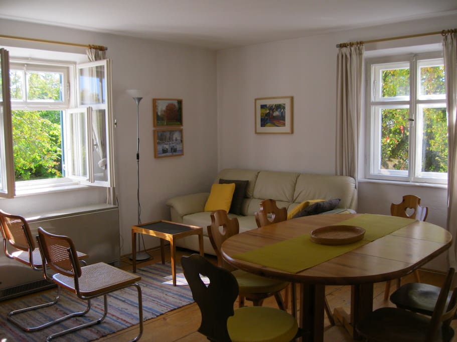 Essecke mit Sofa