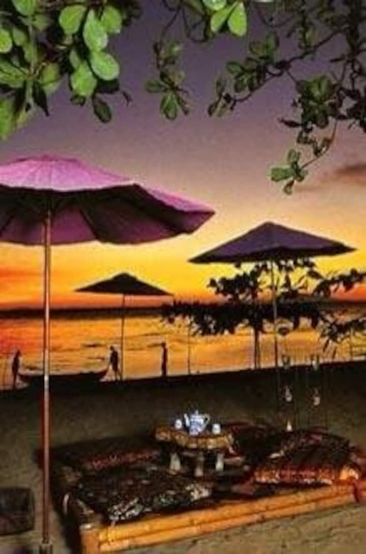 “Banak House Beachfront Retreat | 3br | Calatagan” - Calatagan