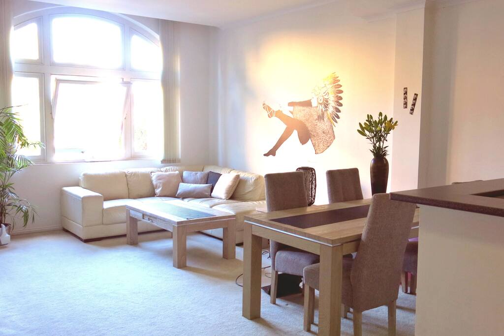Open and spacious living room with lots of ceiling height
