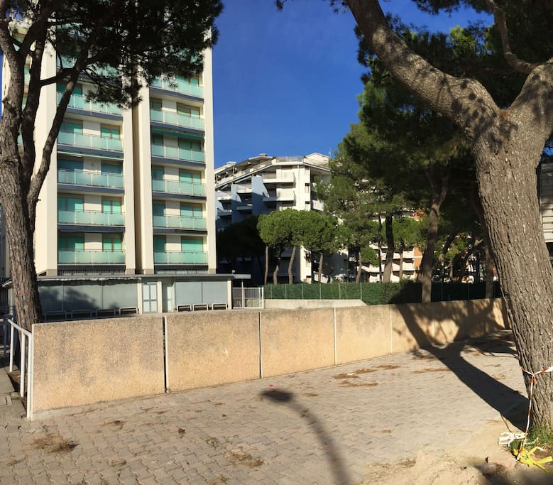 Parcheggio fronte mare