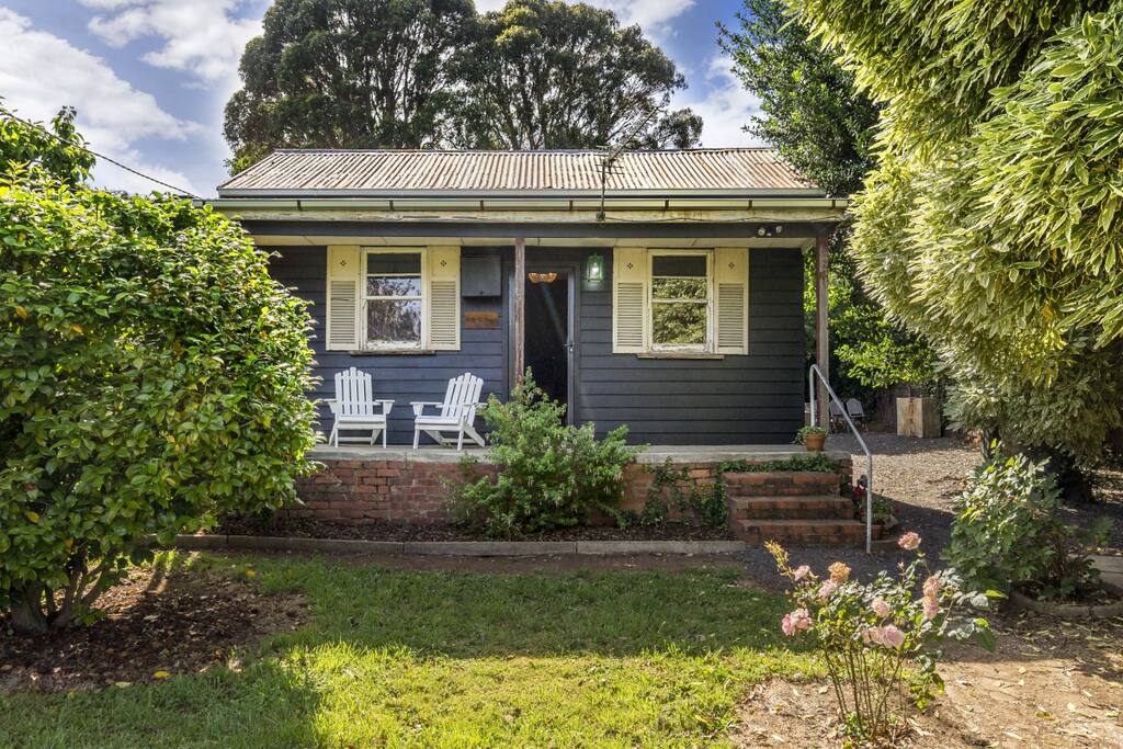 Holly Cottage