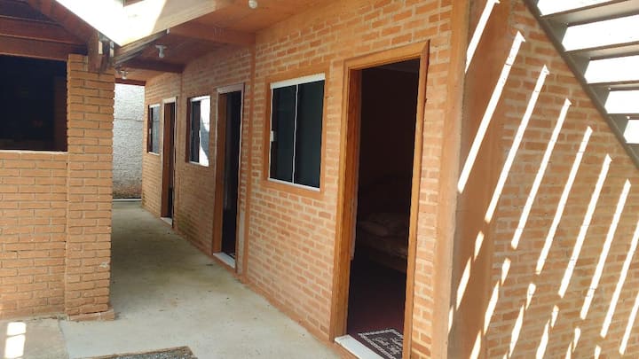 Acceso a la suite 07 al aire libre