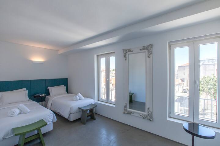 Luxurious Panoramic plus Flat in Lisbon – 201 gallery image 5
